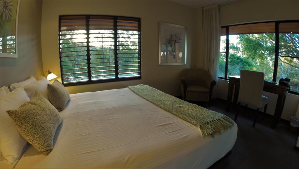 Ruffles Lodge And Spa Willow Vale Room photo